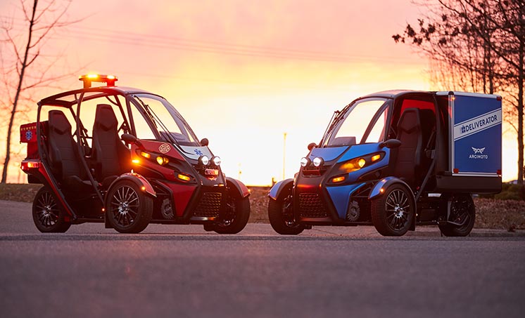 Двомісний триколісний електромобіль Arcimoto FUV надійшов у продаж